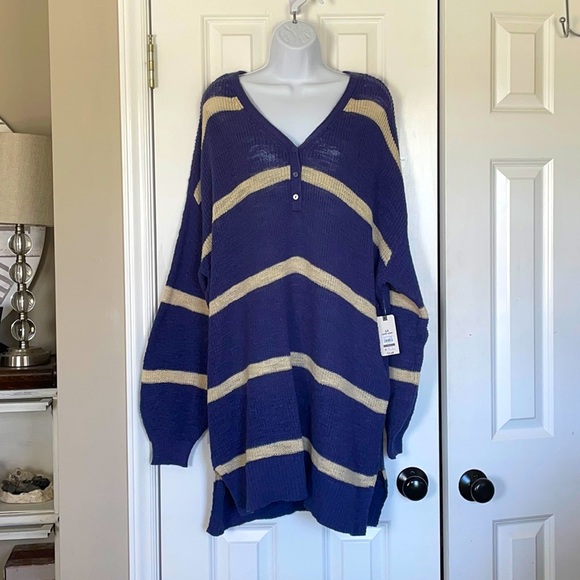 Dresses & Skirts - Womens sweater